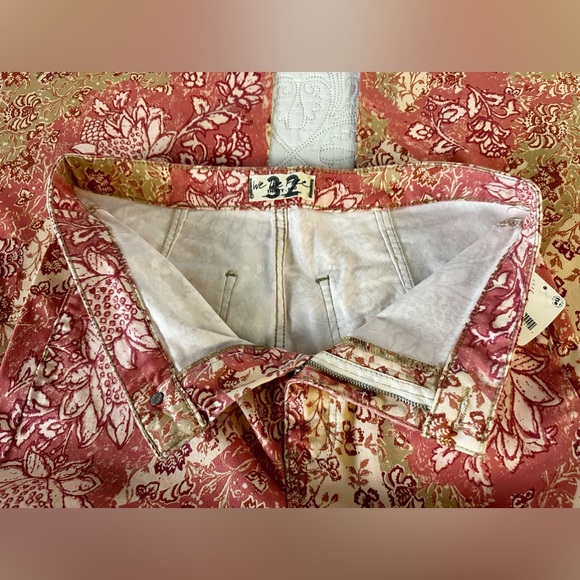 NWT Free People Youthquake Printed Crop Flare Jeans size 32 - Picture 4 of 8